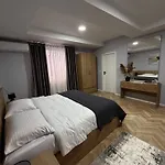 招待所 Onin *
