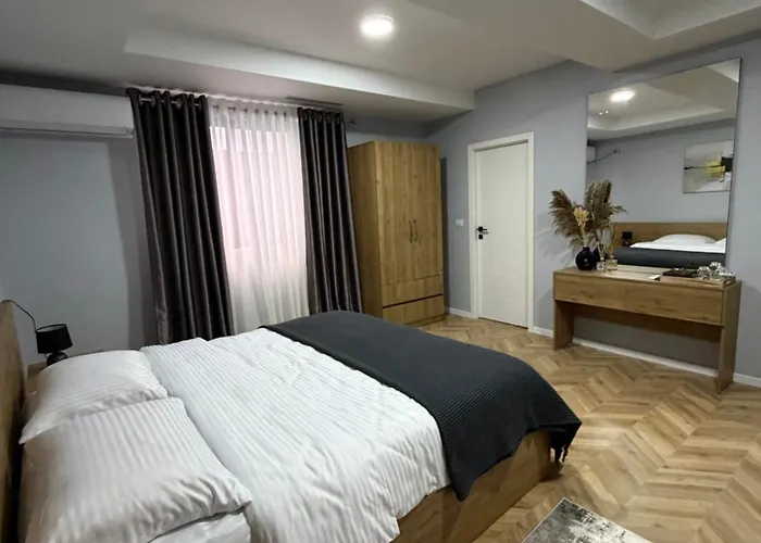 Onin Pensjonat Tirana